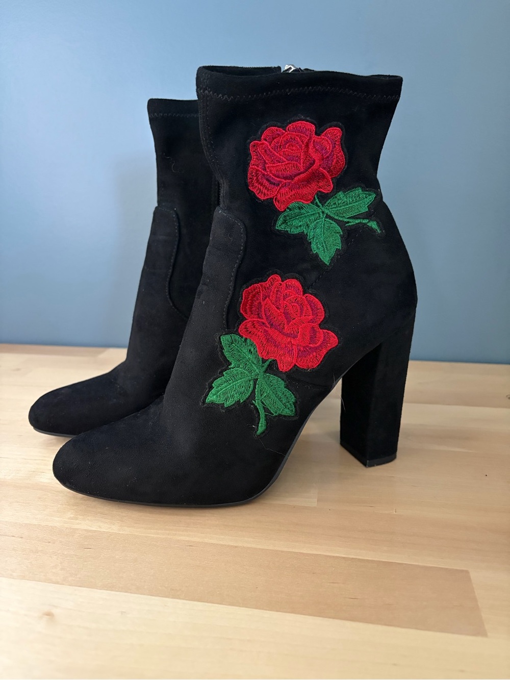 Steve Madden Rose Embroidered Black Heeled Boots